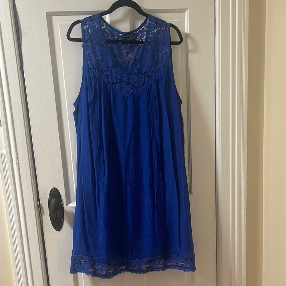 Elegant Blue Lace Dress